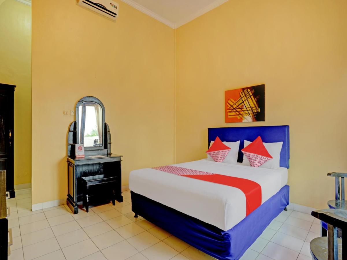 Oyo 3096 Hotel Dewi Warsiki Gilimanuk Dış mekan fotoğraf