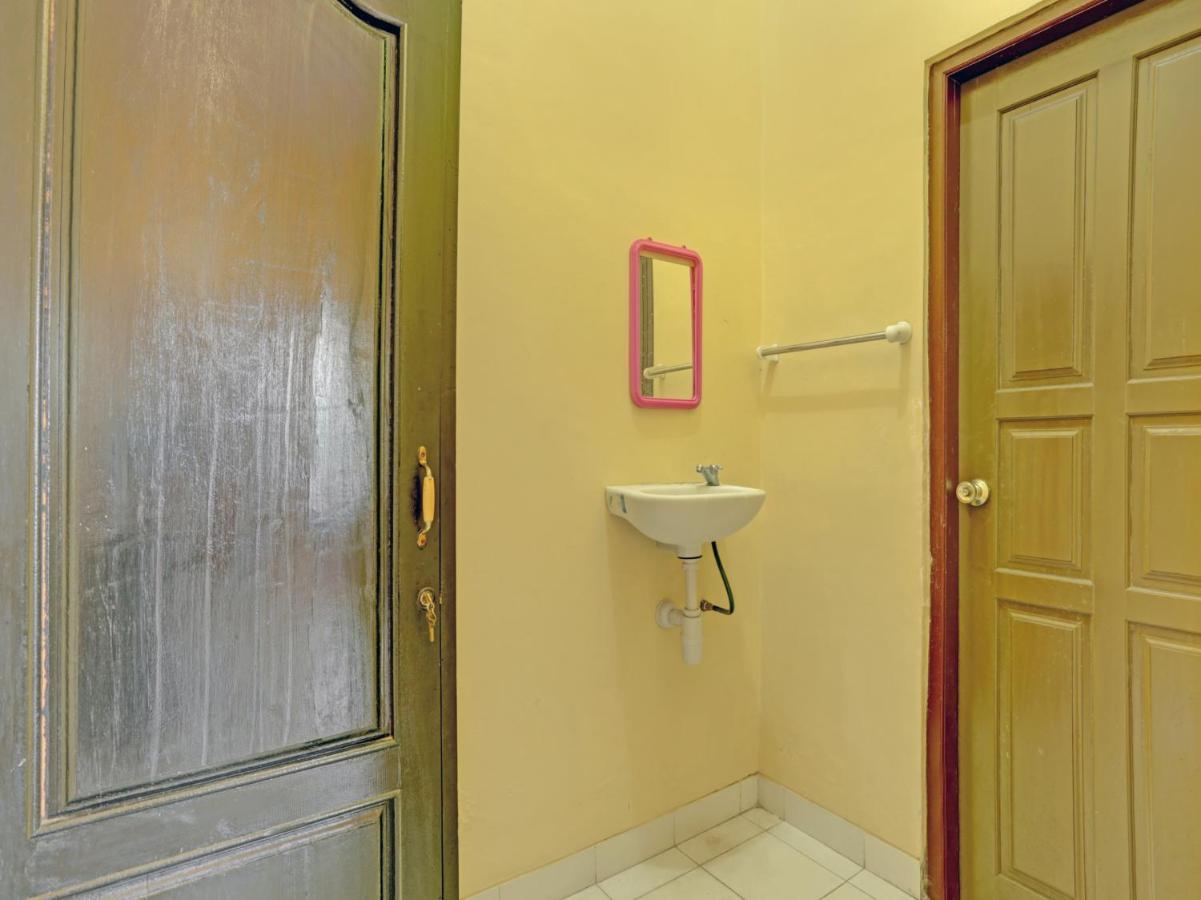 Oyo 3096 Hotel Dewi Warsiki Gilimanuk Dış mekan fotoğraf